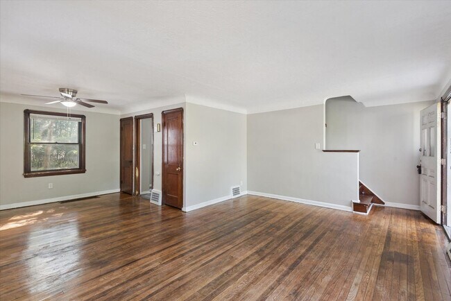 Foto del edificio - 4723 W 125th St