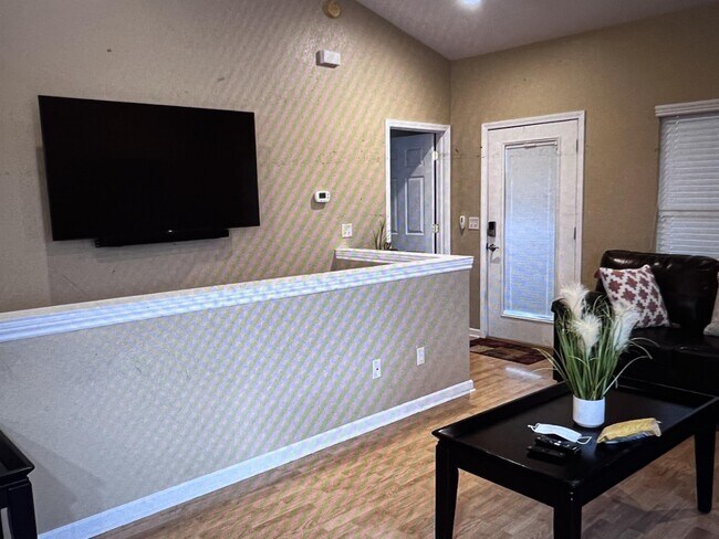 Foto del edificio - 208 Aberina St