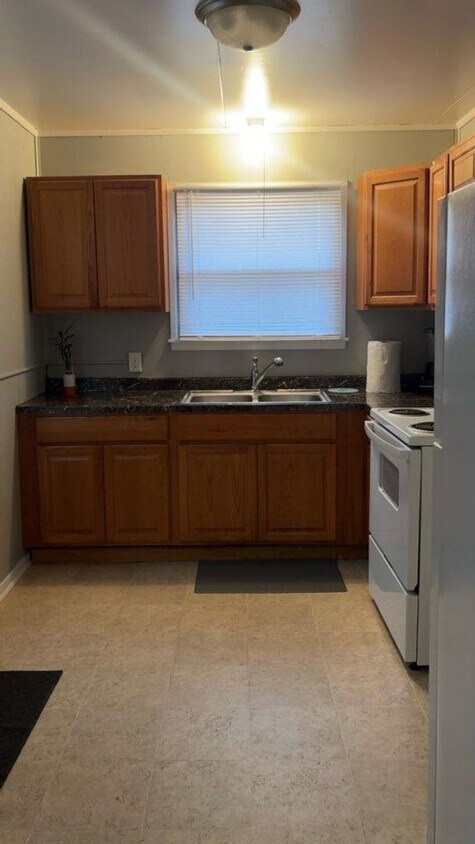 Foto del edificio - 2 bedroom house in Waterloo