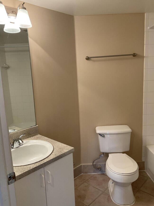 Foto del edificio - 4159 N Haverhill Rd
