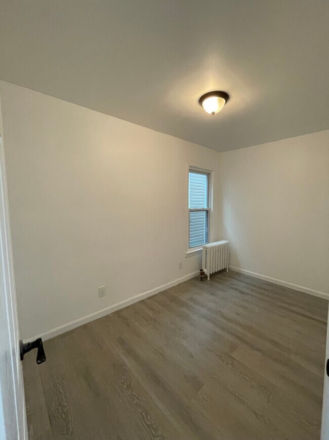 Foto del edificio - 82 Brighton Ave