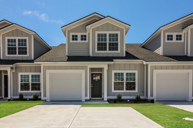 Building Photo - 1200 Walker Point Way