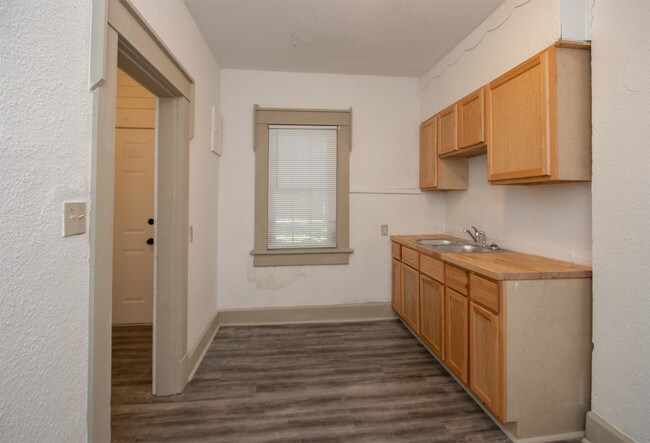 Building Photo - 1134 N Lasalle St