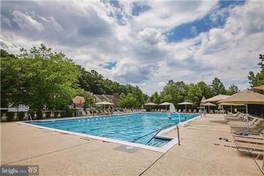 Building Photo - 20408 River Bank St