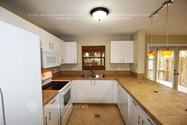 Foto del edificio - 8385 SW 42nd Ct