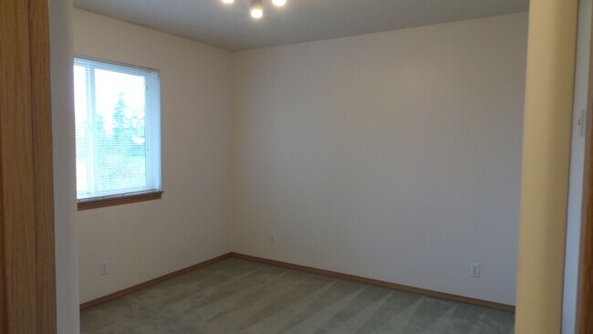 Foto del edificio - 931 SE Ely St