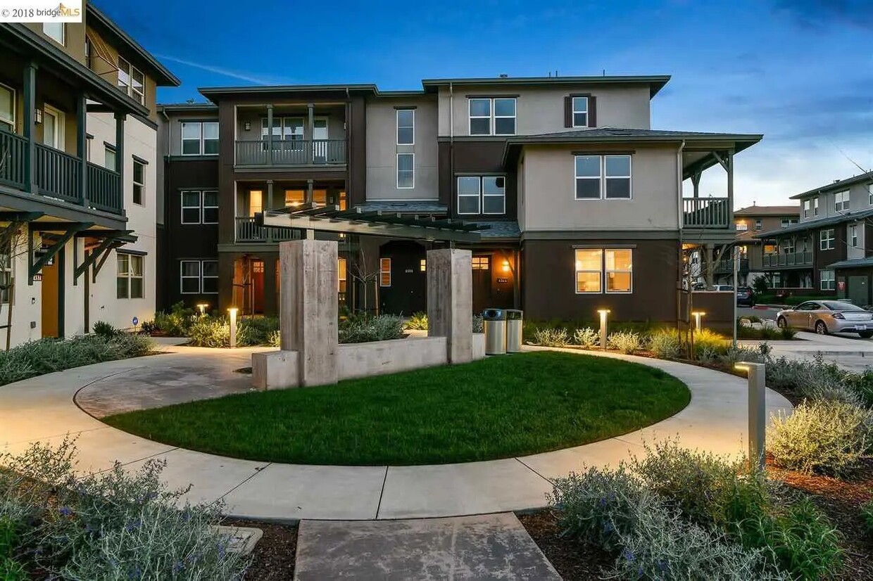 478 Diller St, Alameda, CA 94501 - Townhome Rentals in Alameda CA |  Apartments.com