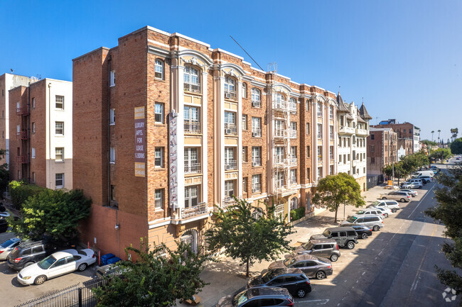 Building Photo - La Chalfonte Apartments...Newly Renovated ...