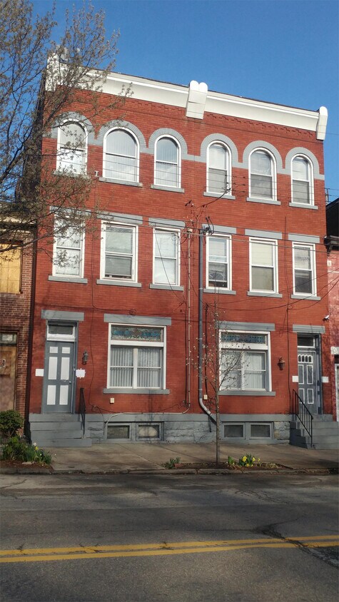 Primary Photo - 724 Cedar Ave