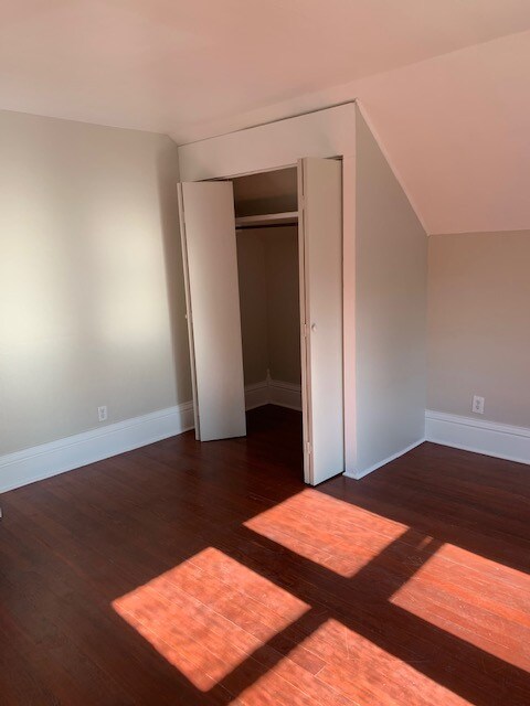Foto del edificio - 615 N Cascade Ave