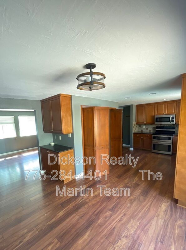 Building Photo - 1800 Severn Dr