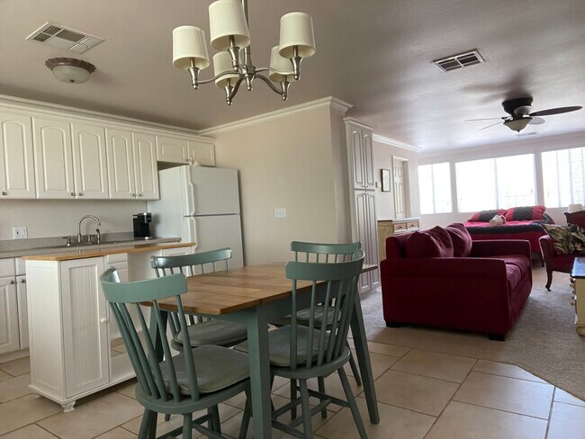 Foto del edificio - 42300 Cee Cee Rd