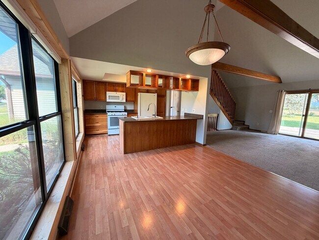 Foto del edificio - 1795 Forest Lake Dr SE