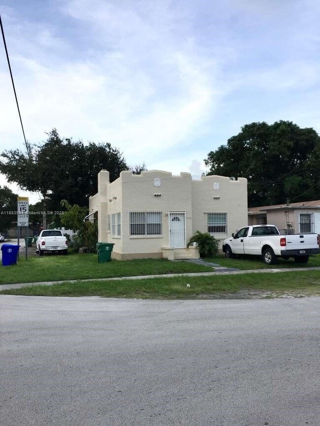 Foto del edificio - 1245 NW 45th St