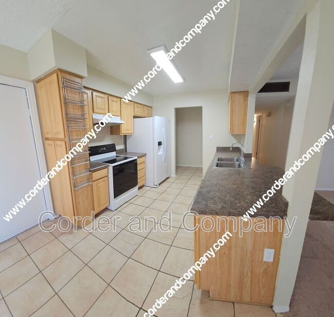 Foto del edificio - 4720 Overland St NE