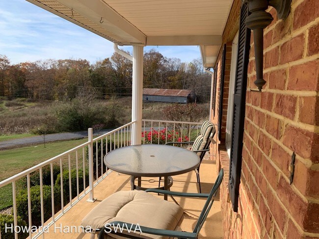Building Photo - 3 br, 3 bath House - 147 Boundary Line Lane