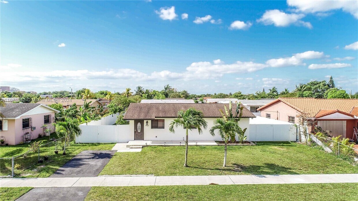 Foto principal - 11420 SW 192nd St