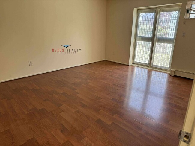 Foto del edificio - 34-39-39 69th St