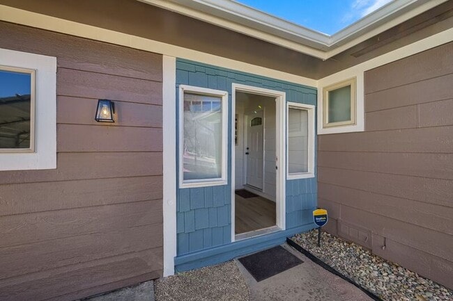 Photo - 901 Widefield Dr House