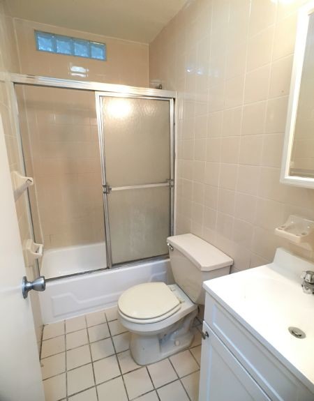 Primary Photo - 622 E 11th St