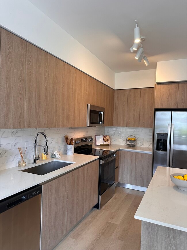 Foto del edificio - 2535 NE 182nd St