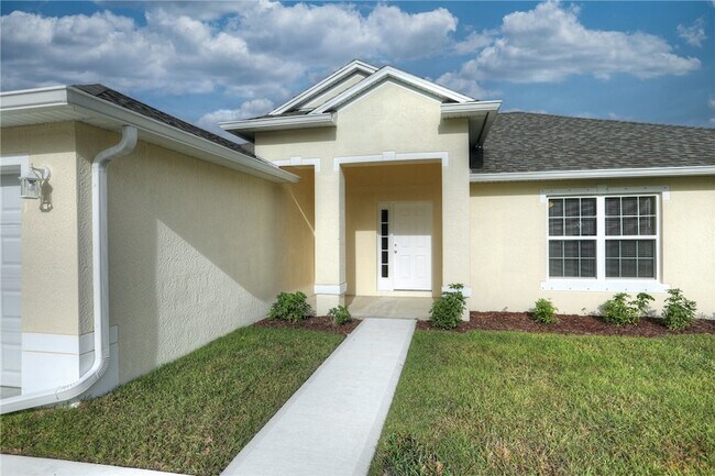 Building Photo - 741 Capon Terrace
