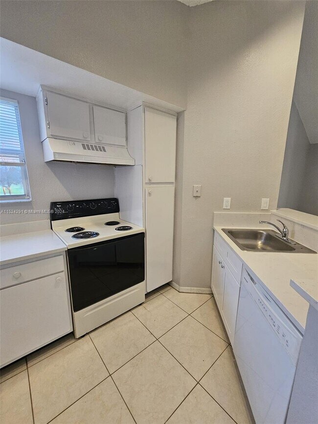 Foto del edificio - 12650 Vista Isles Dr