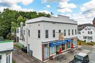 Building Photo - 132 Main St