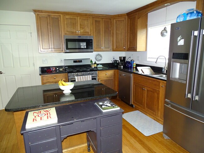 Vista de la cocina desde el salón. - 1512 Gary St