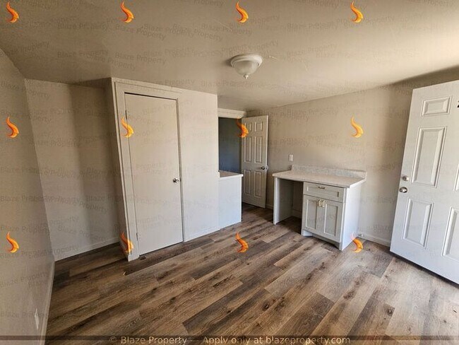 Building Photo - Move-In Ready! Renovated Efficiencies & 1-...
