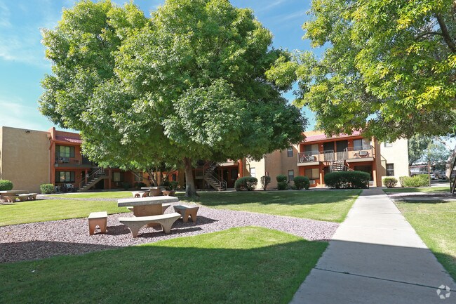 Foto principal - Vista Montana Apartments