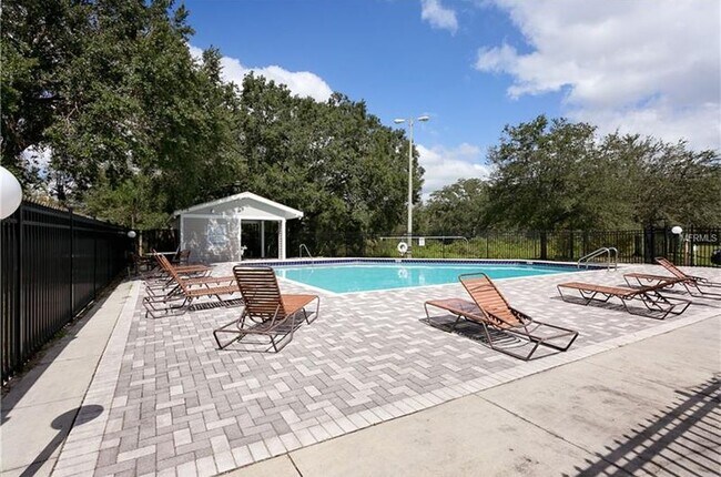 Foto del edificio - 7617 tamarind ave