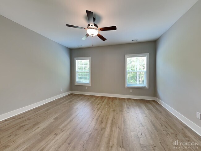 Foto del edificio - 1010 Sycamore Ridge East Burns TN