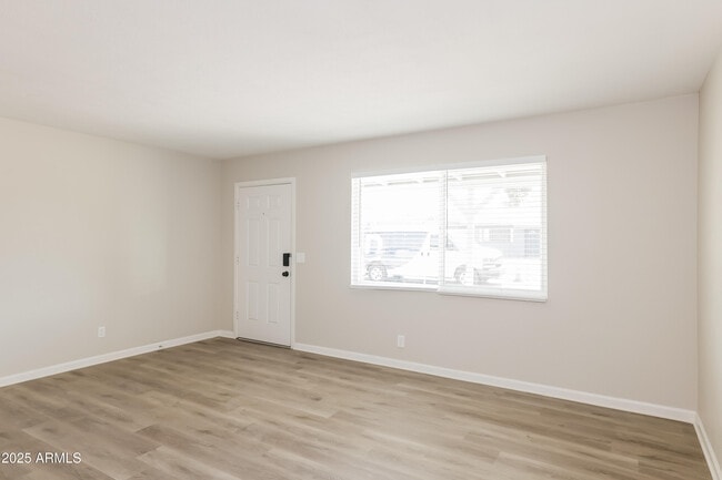 Building Photo - 12634 N 30th Ave