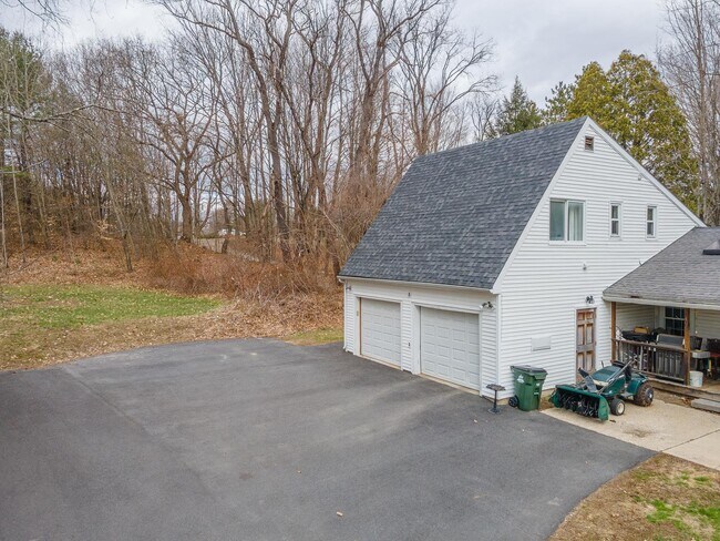 Foto del edificio - 212 Gilsum St