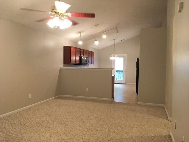 Building Photo - COMING SOON! Lovely Home in Masterson Station! Walk-In Closet, 2-Car Garage, Pets Ok!