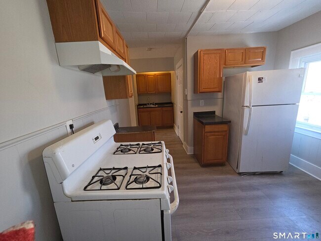 Foto del edificio - 250 Bassett St