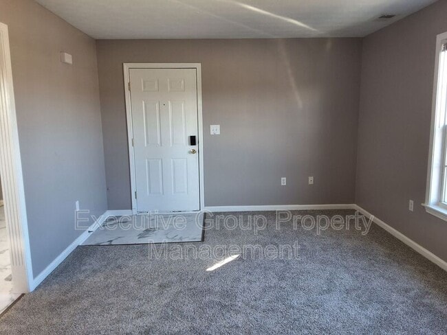 Building Photo - 103 Kenilworth Ct