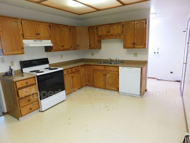 Foto del edificio - 570 Dawn Ct