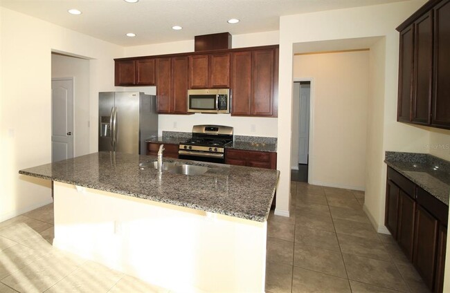 Foto del edificio - 1050 Nathan Ridge Rd