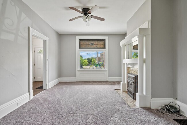 Photo - Huge 4 Bedroom with Fenced Yard on Quiet Street House