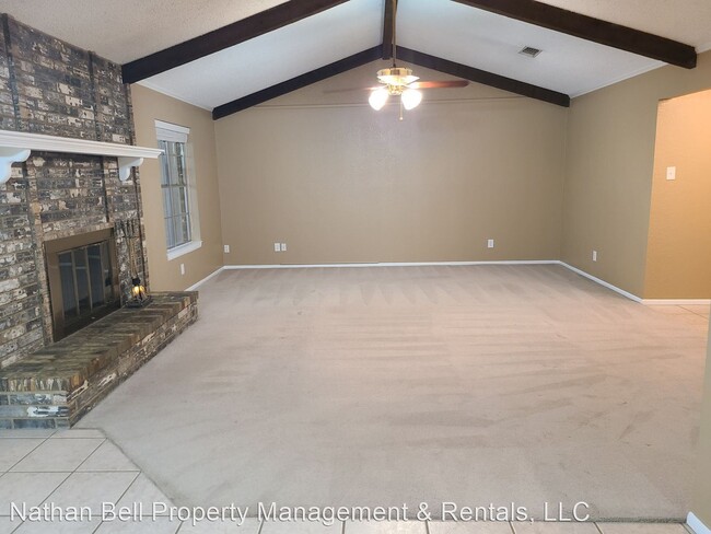 Building Photo - 3 br, 2 bath House - 360 32nd St NE
