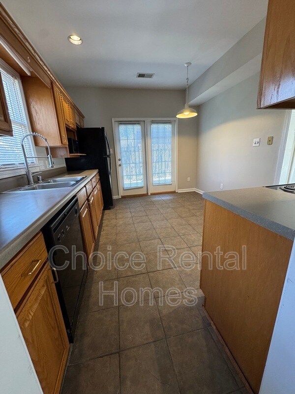 Foto del edificio - 1945 Stone Brook Ln