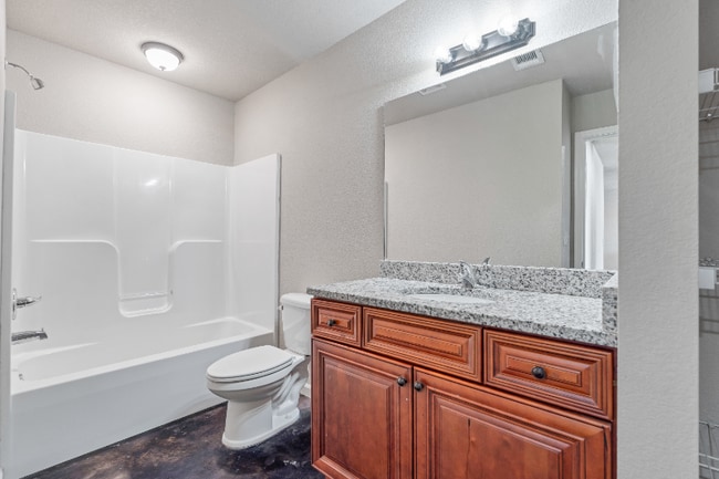 Foto del edificio - 19 Lawrence Rd 434