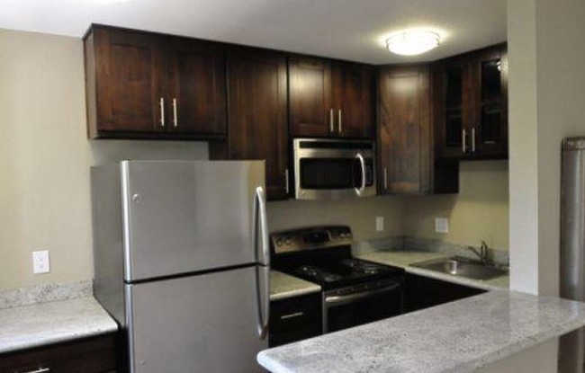 Building Photo - Cherry Way Apartments