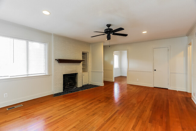 Building Photo - Charming Home in Tuscaloosa