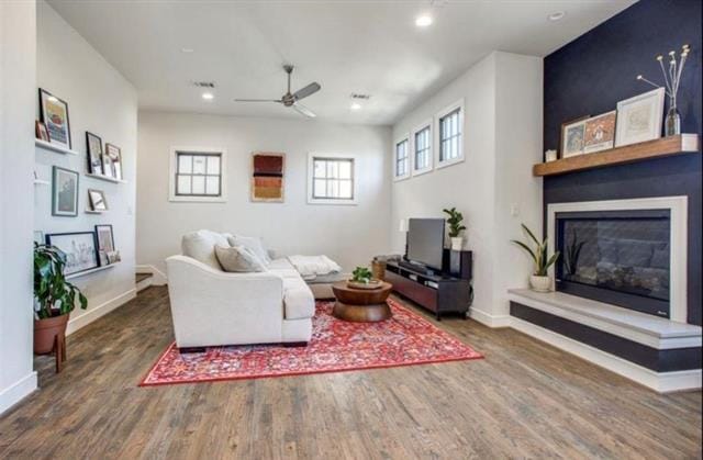 Building Photo - 5073 Gaston Ave