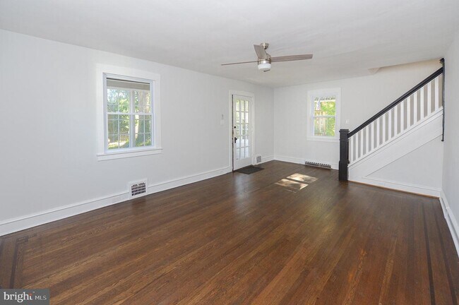 Building Photo - 111 Briarcliff Ct