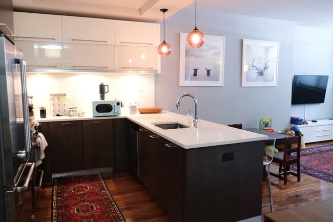 Foto del edificio - 214 N 11th St