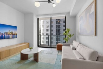 Building Photo - 601 N Miami Ave